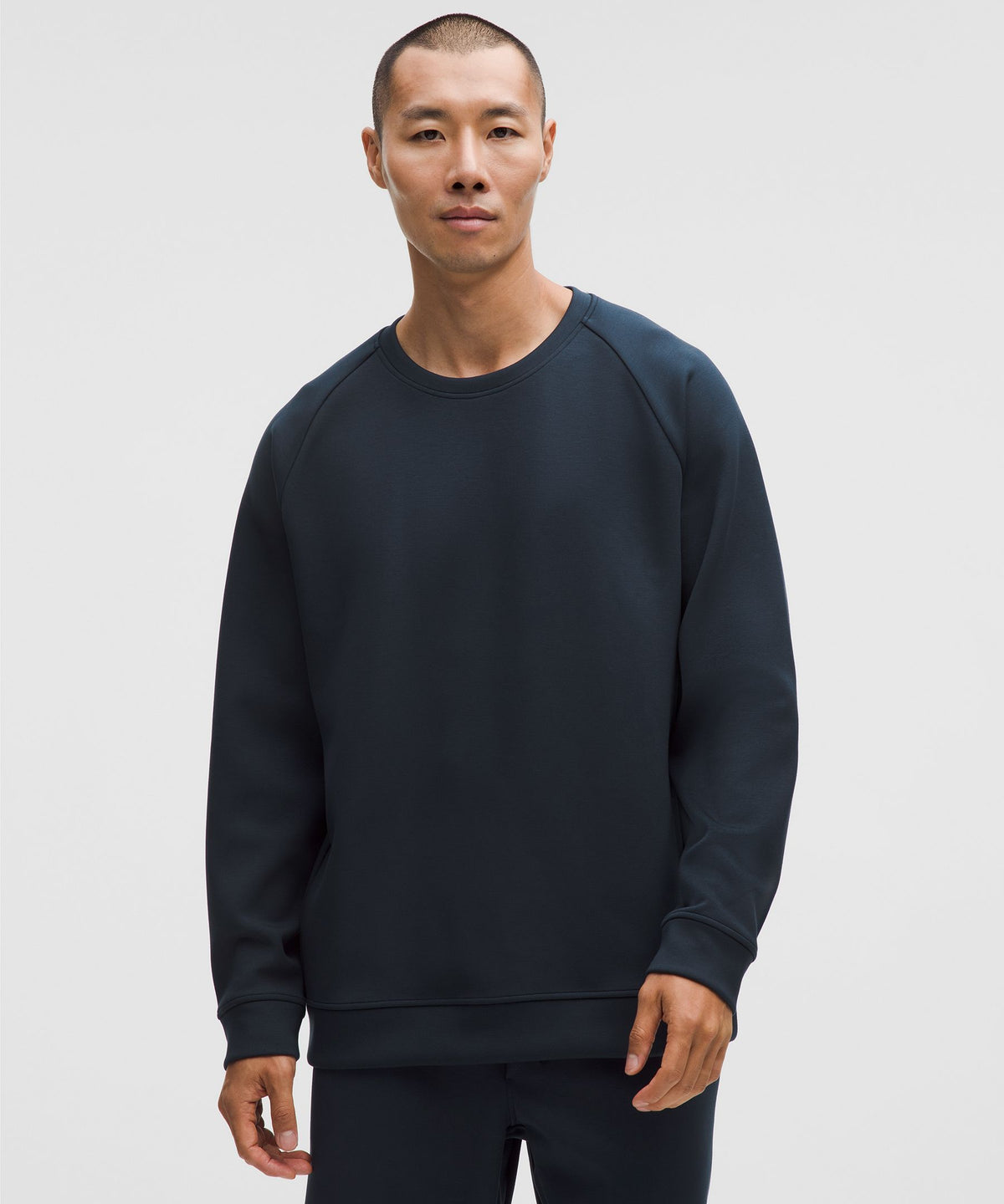 Smooth Spacer Classic-Fit Crew