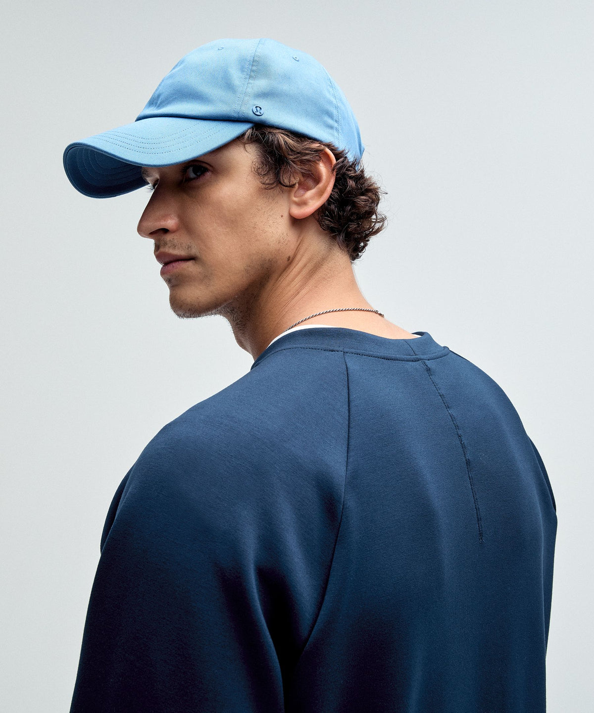 Smooth Spacer Classic-Fit Crew