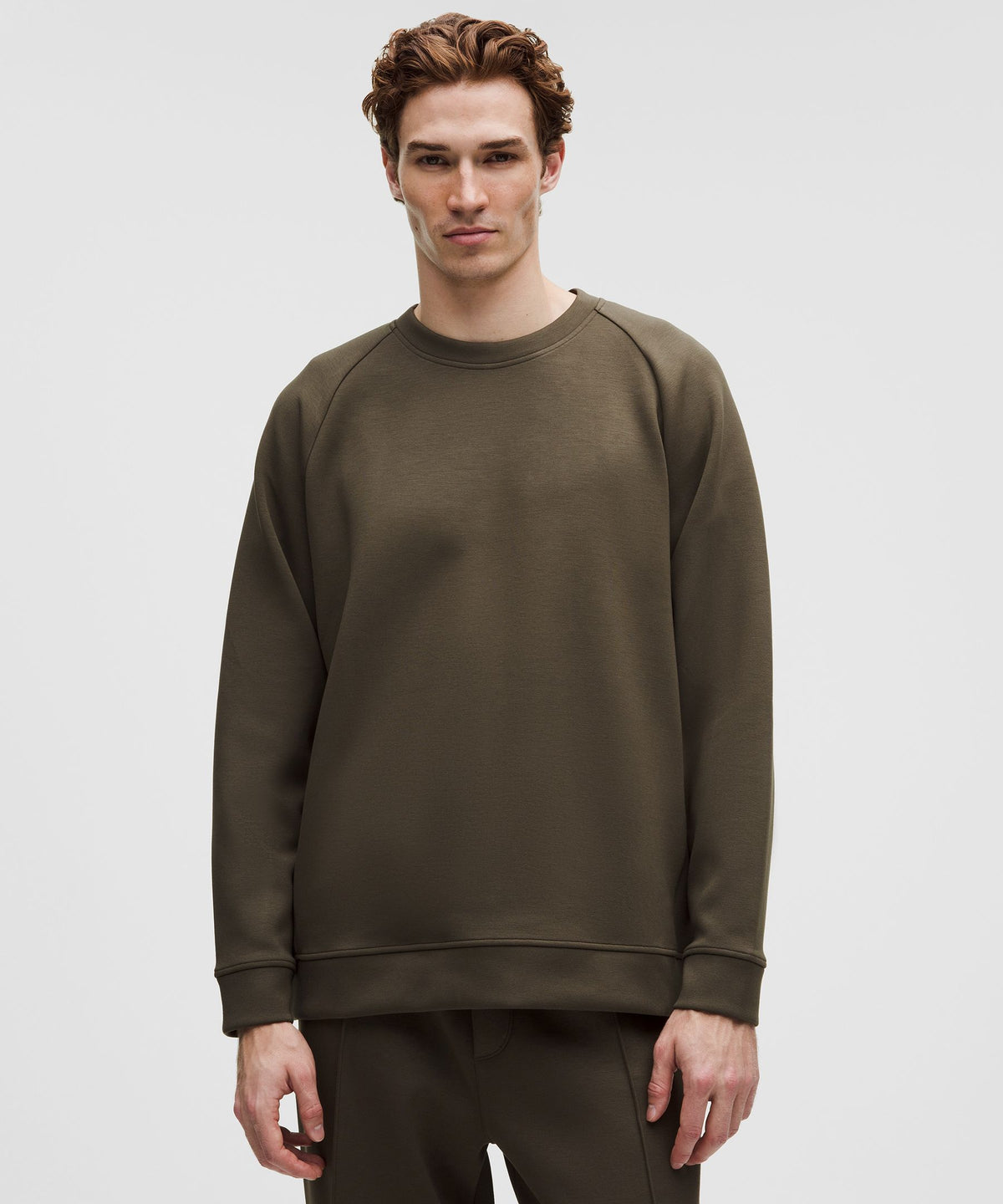 Smooth Spacer Classic-Fit Crew