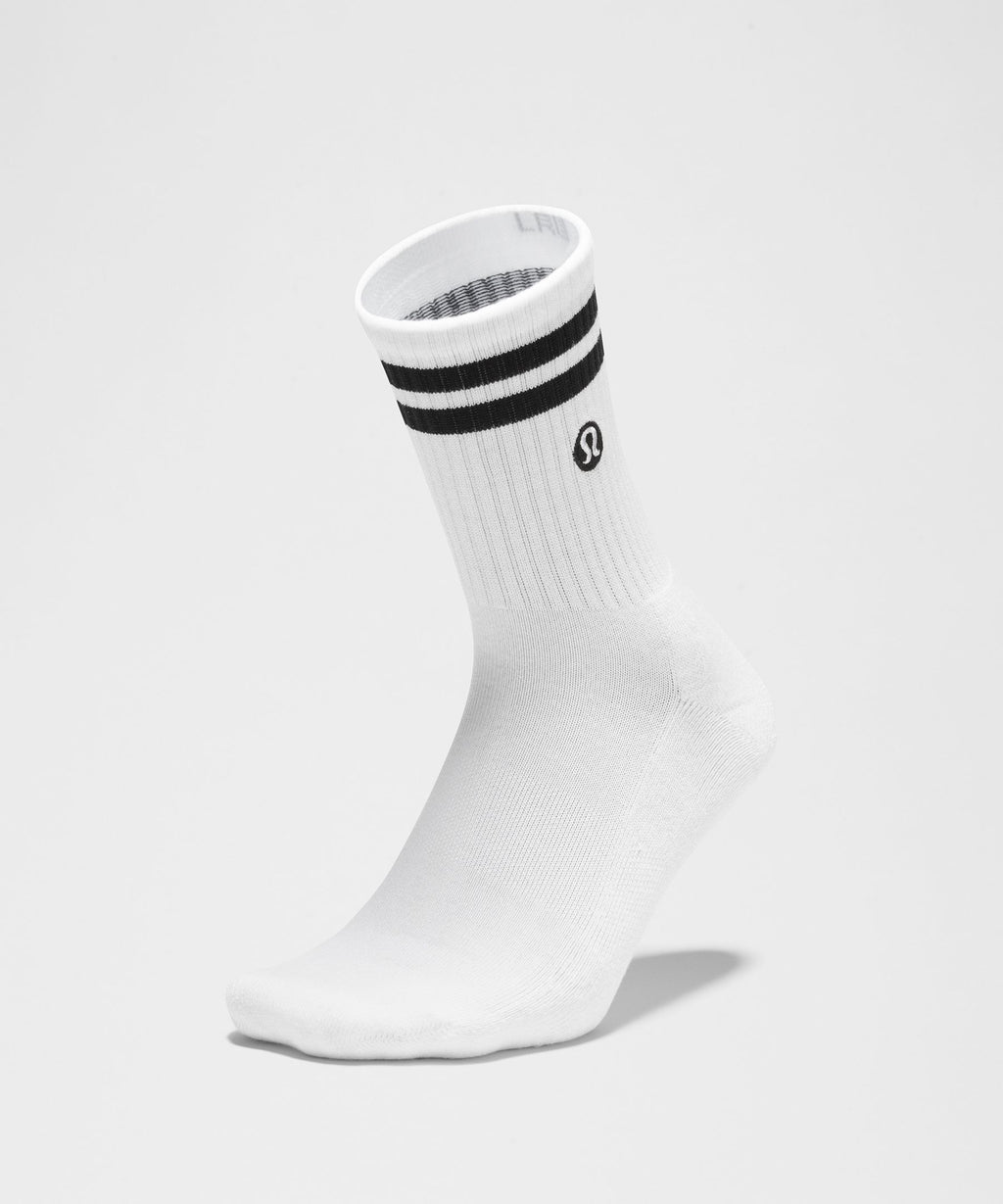 Unisex Daily Essential Quarter SocksStripe