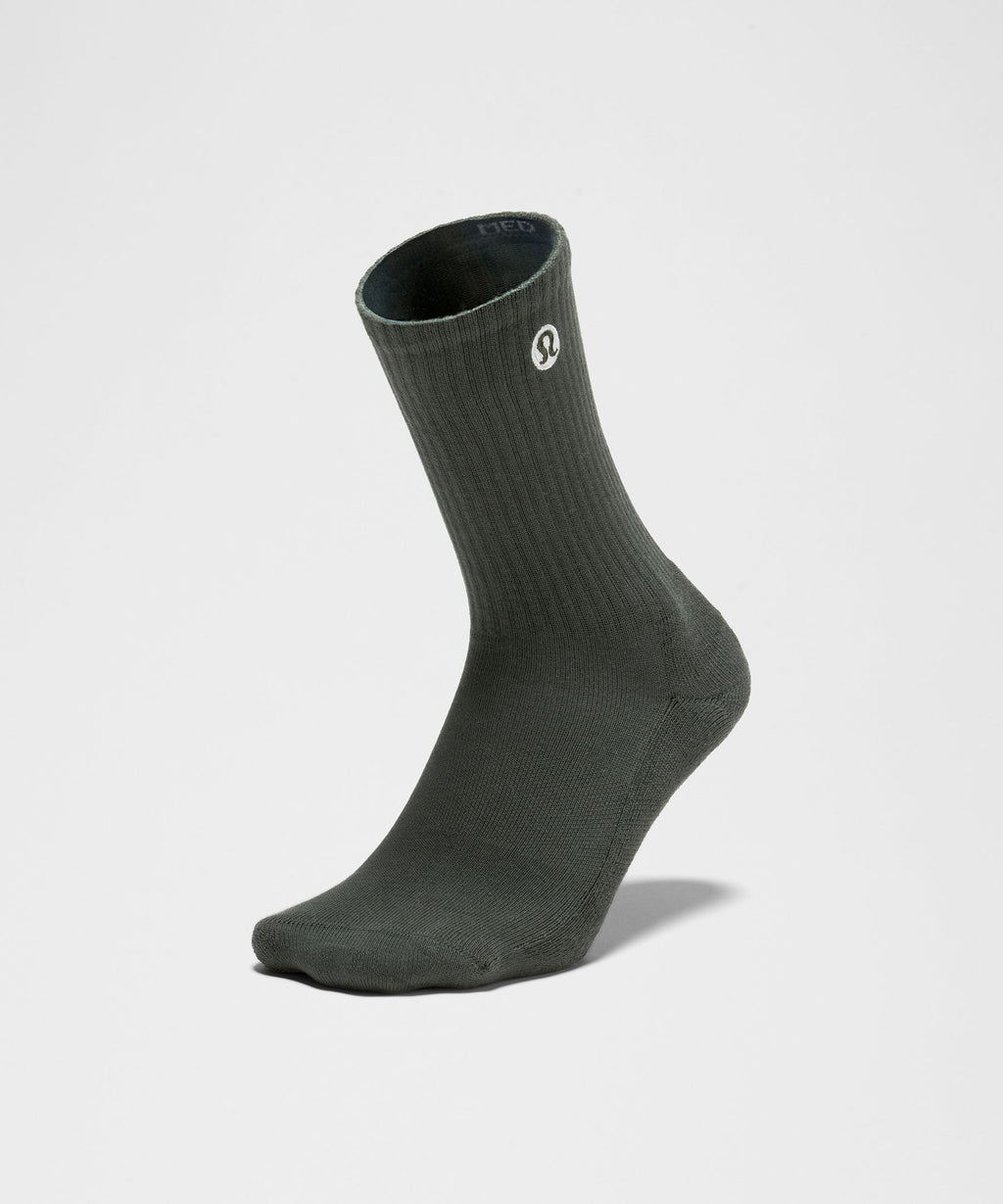 Unisex Daily Essential Crew Socks