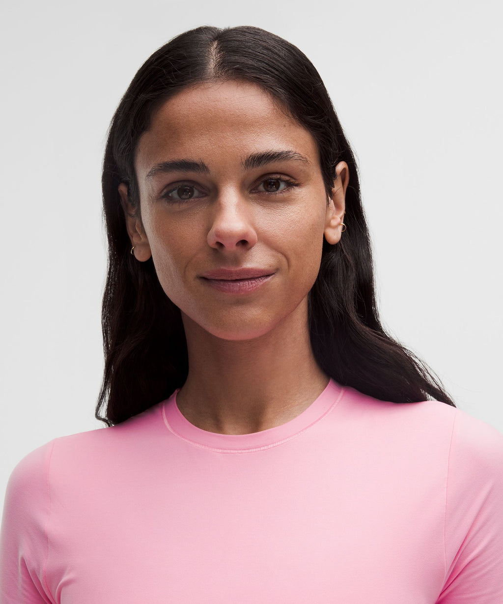 Wundermost Ultra-Soft Nulu Crewneck Cropped T-Shirt
