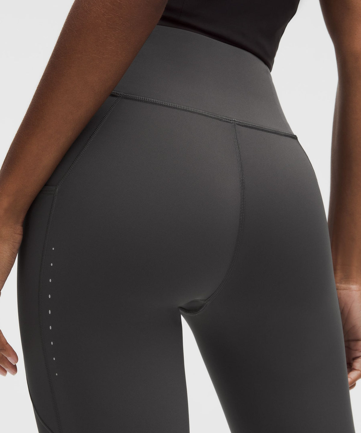 Fast and Free High-Rise Tight 25"5 Pocket