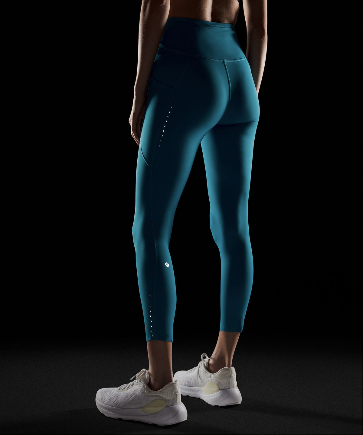 Fast and Free High-Rise Tight 25"5 Pocket