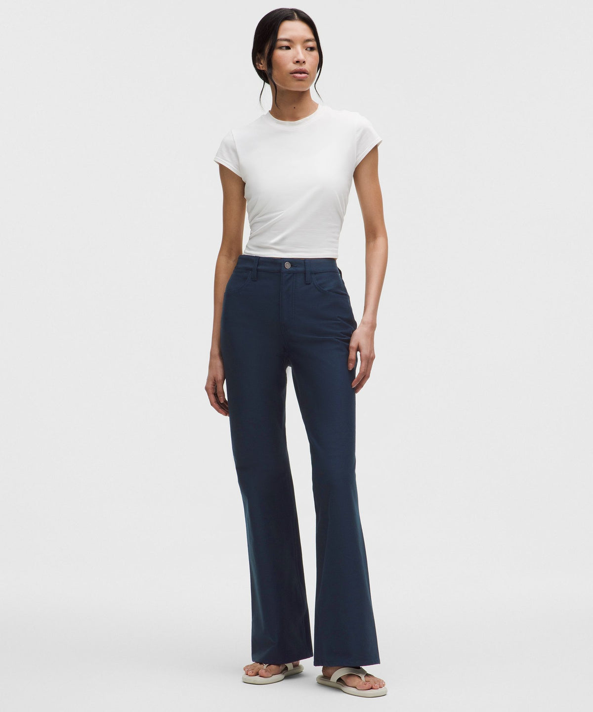 EasyFive High-Rise Subtle-Flare PantRegular