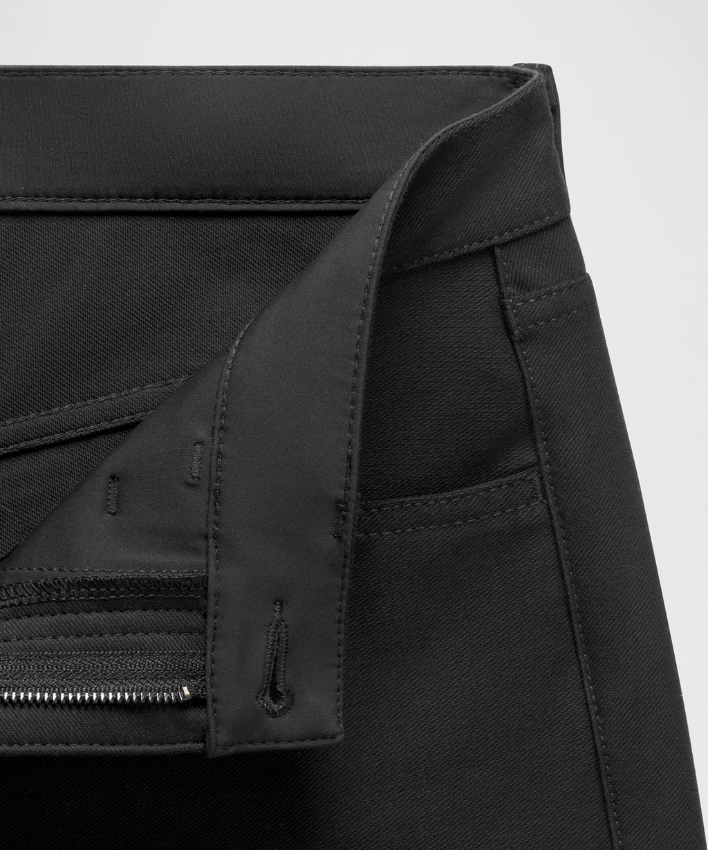 EasyFive Mid-Rise Relaxed-Straight PantShort
