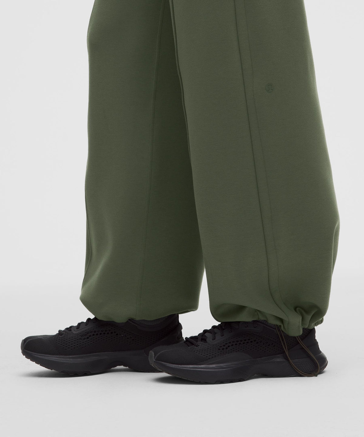 Smooth Spacer High-Rise Wide-Leg PantRegular