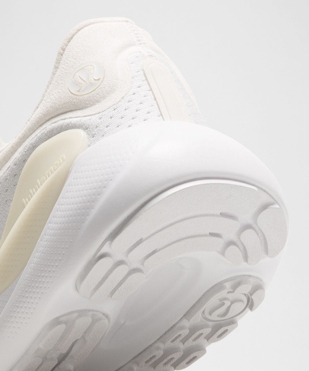 Women's Beyondfeel Running Shoe