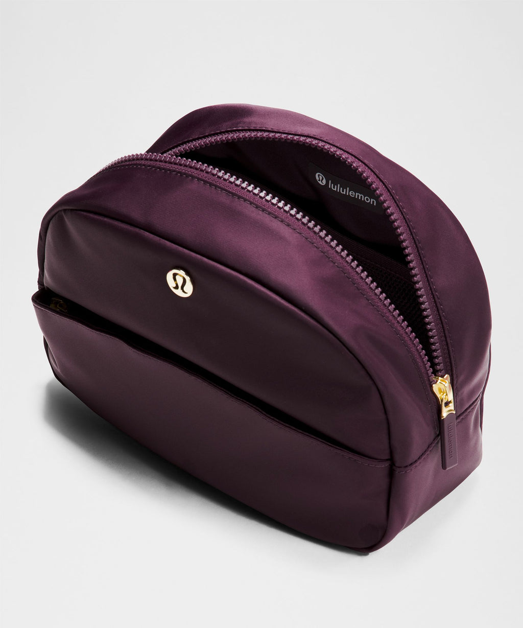 City Essentials Pouch 4L