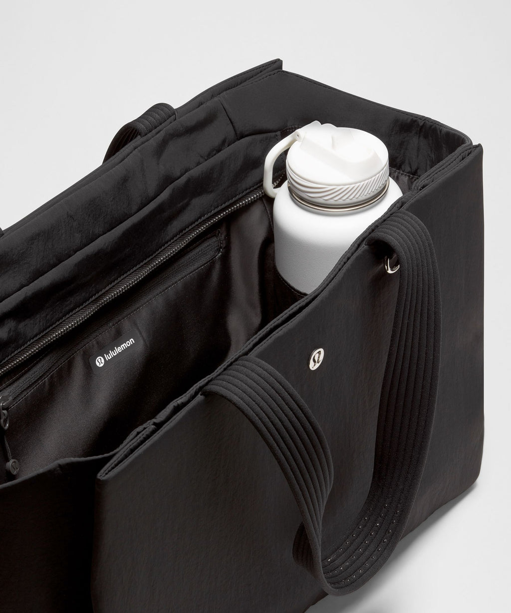 Triple Compartment Tote Bag 18L