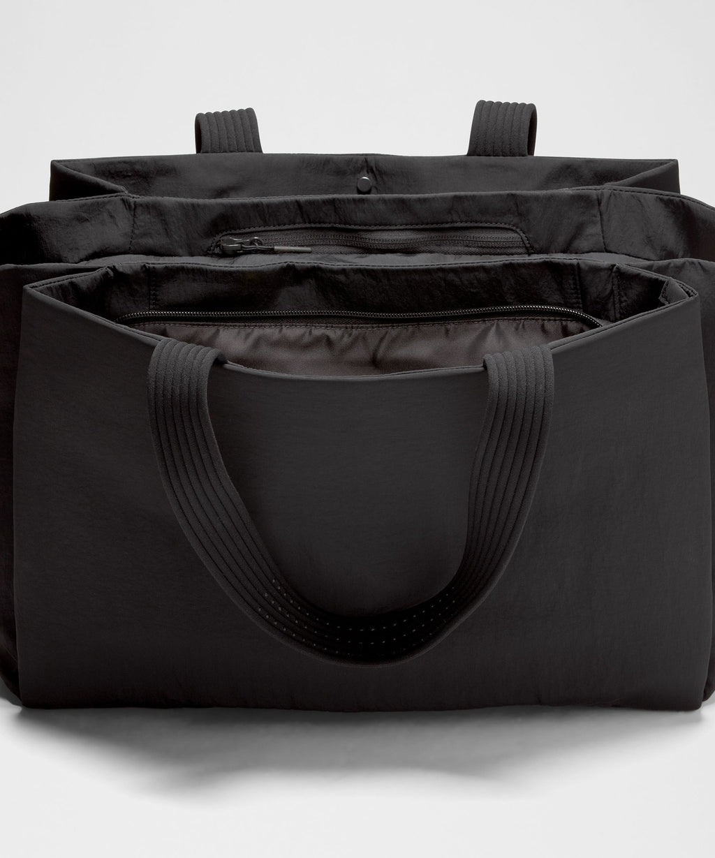 Triple Compartment Tote Bag 18L