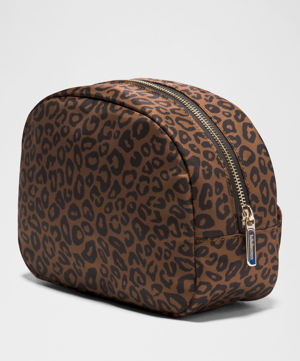 City Essentials Pouch 4L