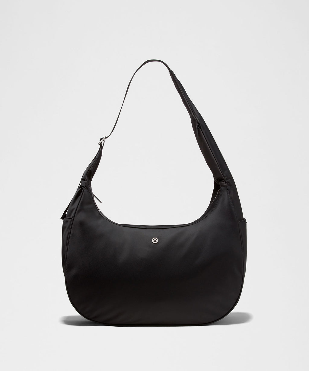 City Essentials Oversized Shoulder Bag 18L